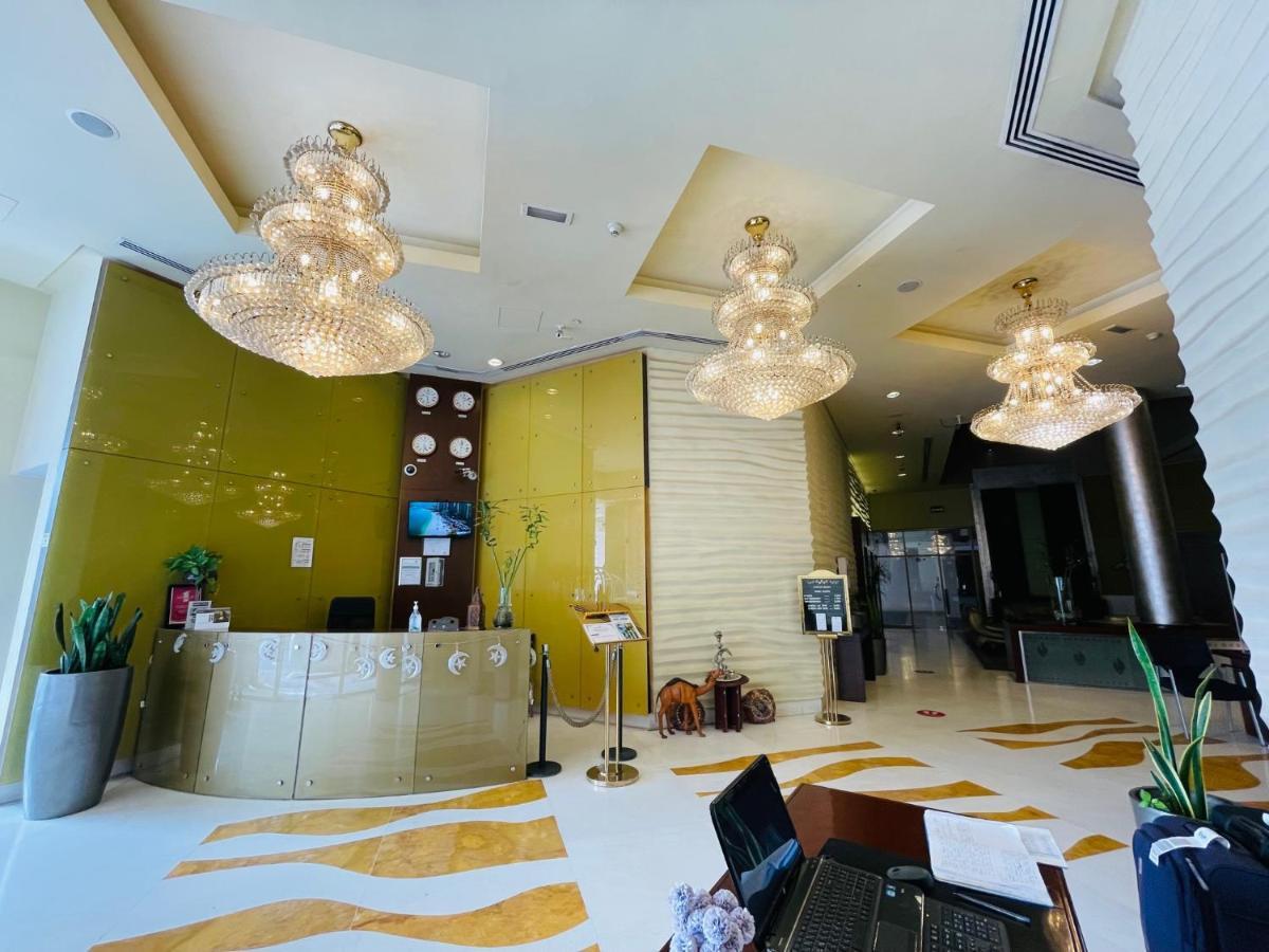 Tulip Creek Hotel Apartments Dubai Exteriör bild
