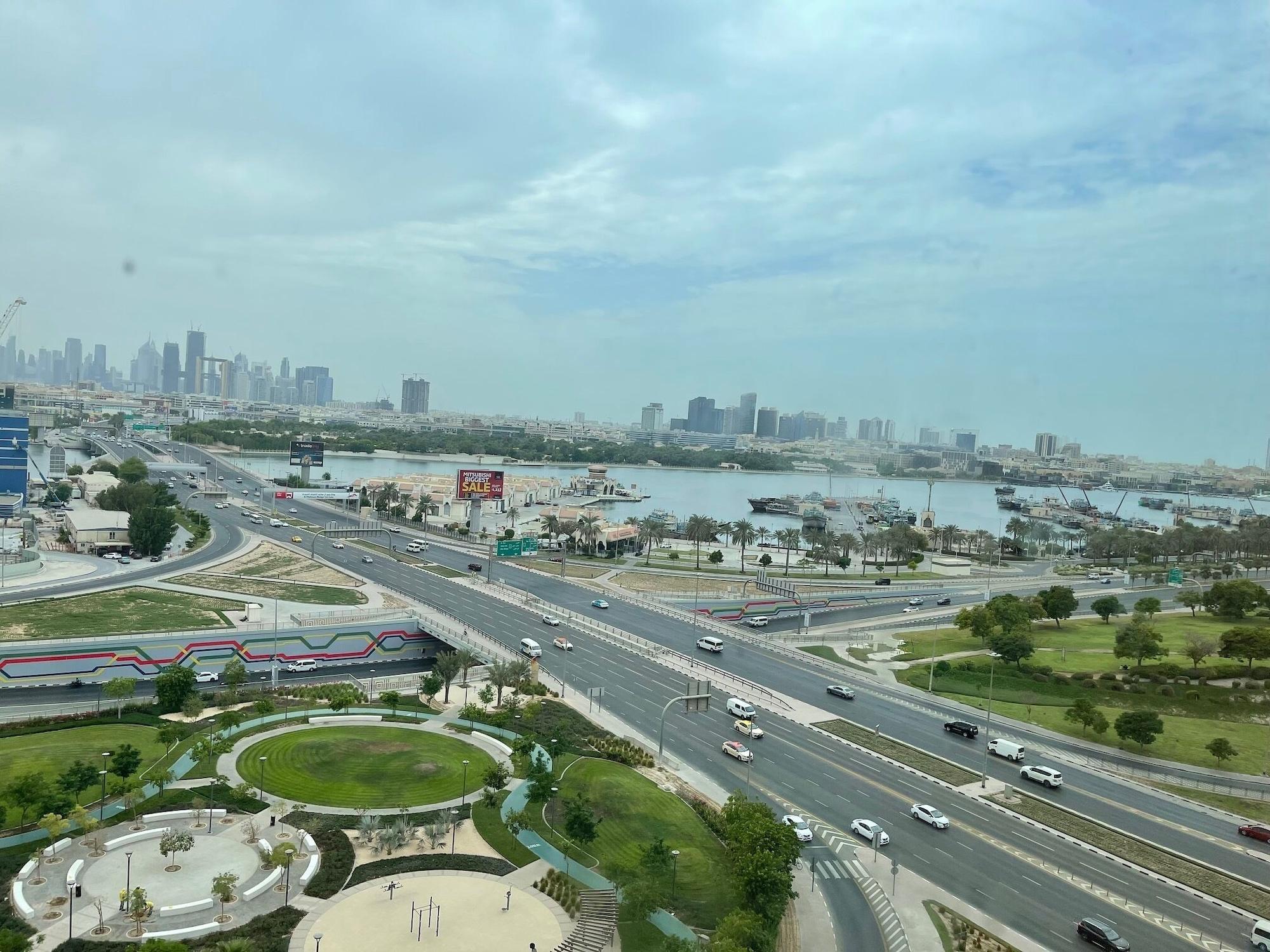 Tulip Creek Hotel Apartments Dubai Exteriör bild
