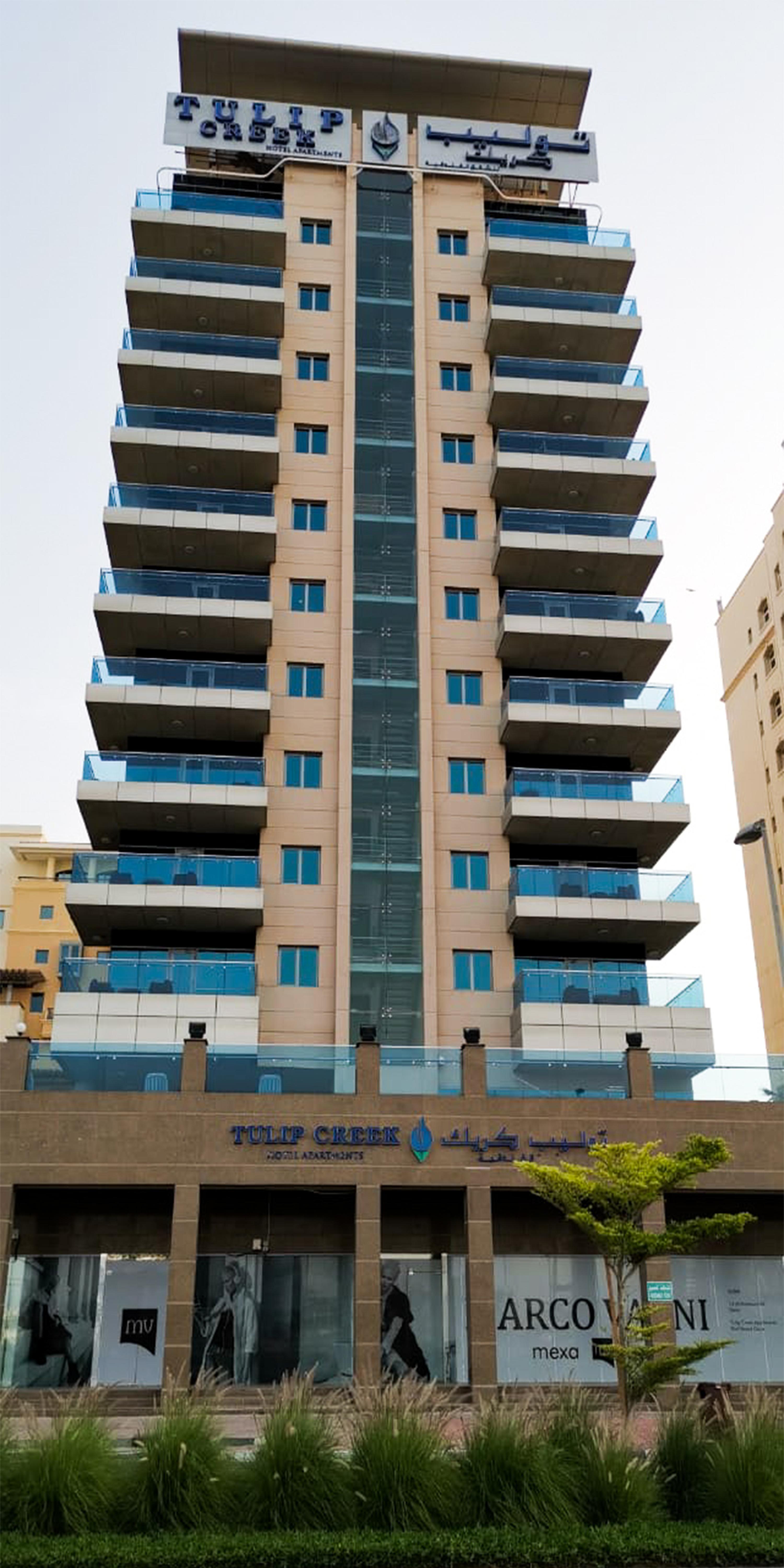 Tulip Creek Hotel Apartments Dubai Exteriör bild