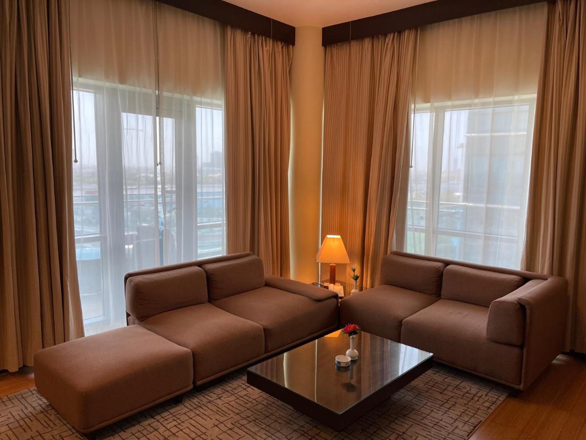 Tulip Creek Hotel Apartments Dubai Exteriör bild